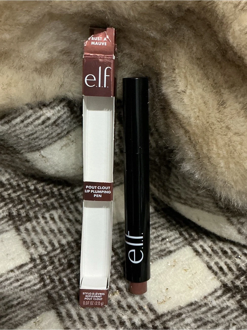 ELF POUT CLOUT LIP PLUMPING LIPSTICK PEN N SHADE BUST A MAUV